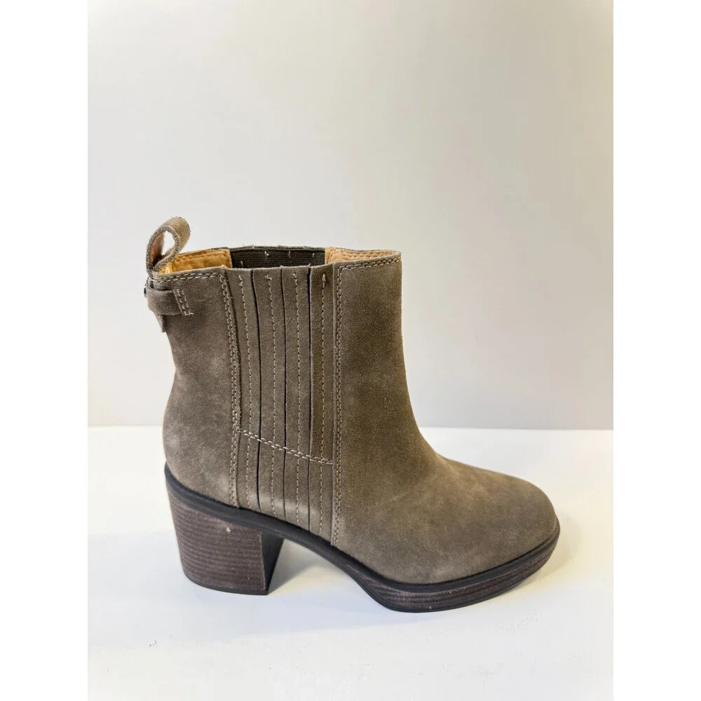 Crown Vintage Womens Boots Taupe Suede Sturdy Block Heels US 9